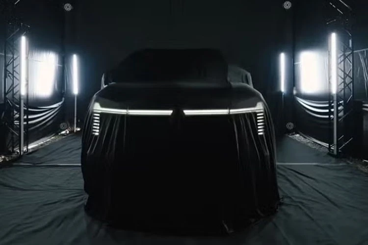 Mitsubishi Pajero 2027 – wnętrze ujawnione przed premierą
