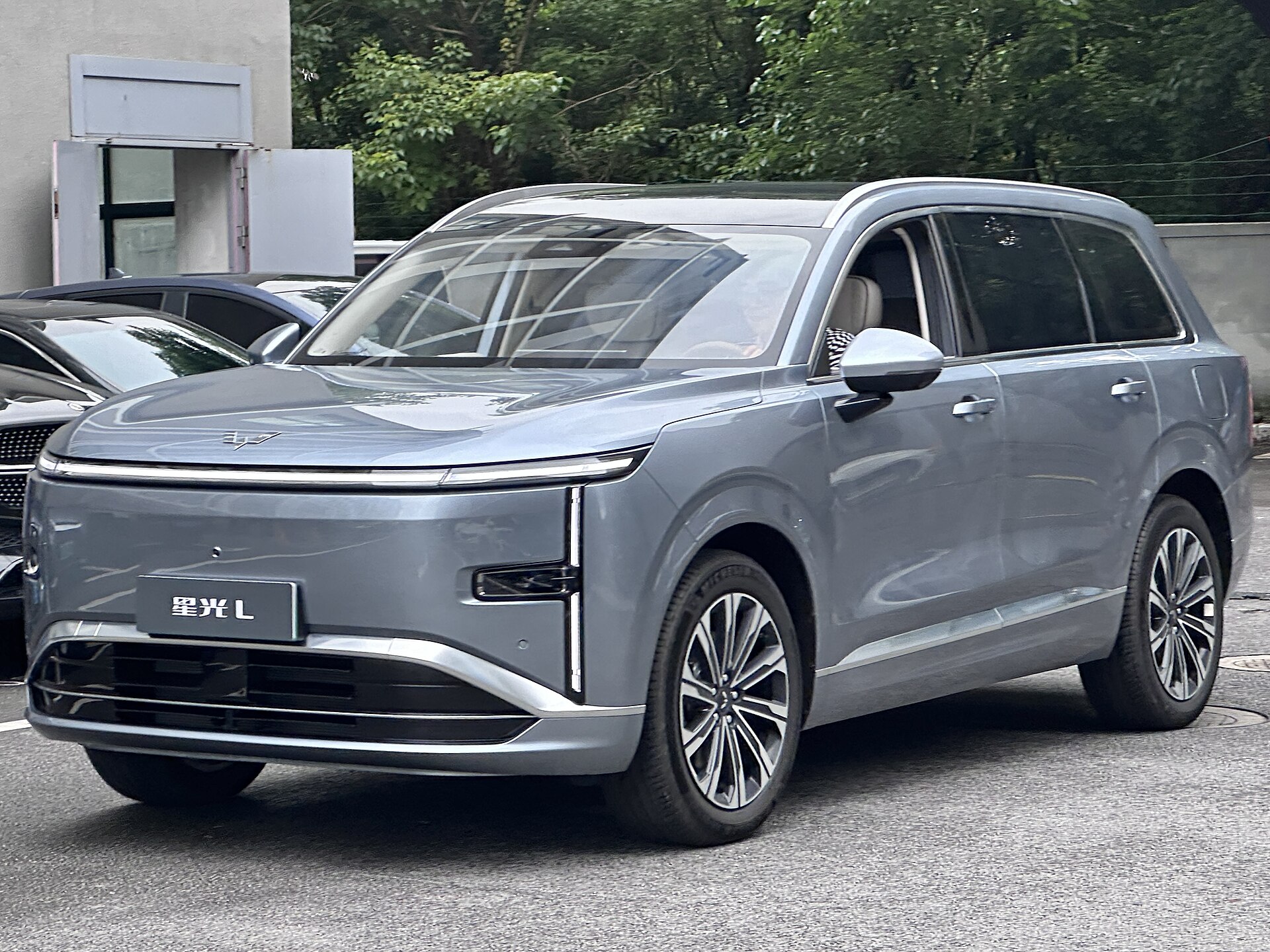 Wuling Starlight L