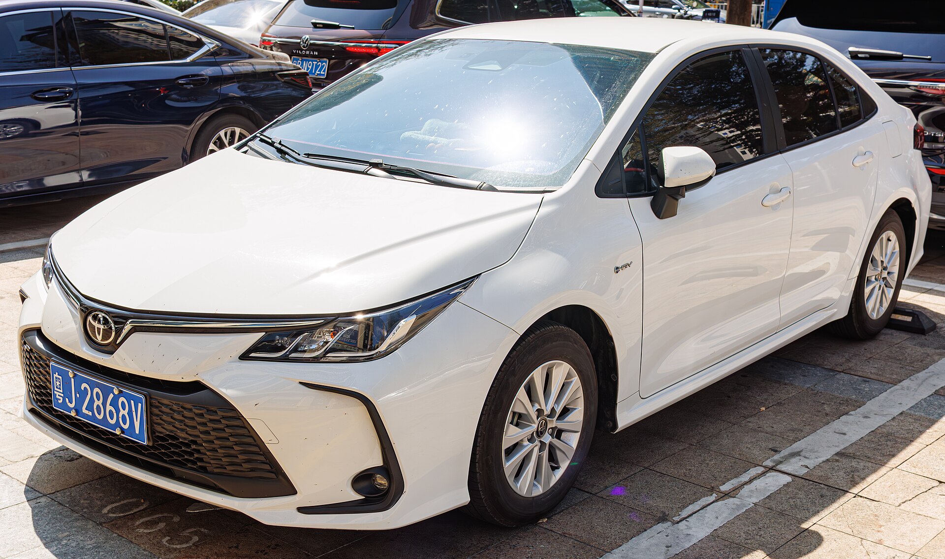 TOYOTA COROLLA SEDAN HYBRID (E210) China