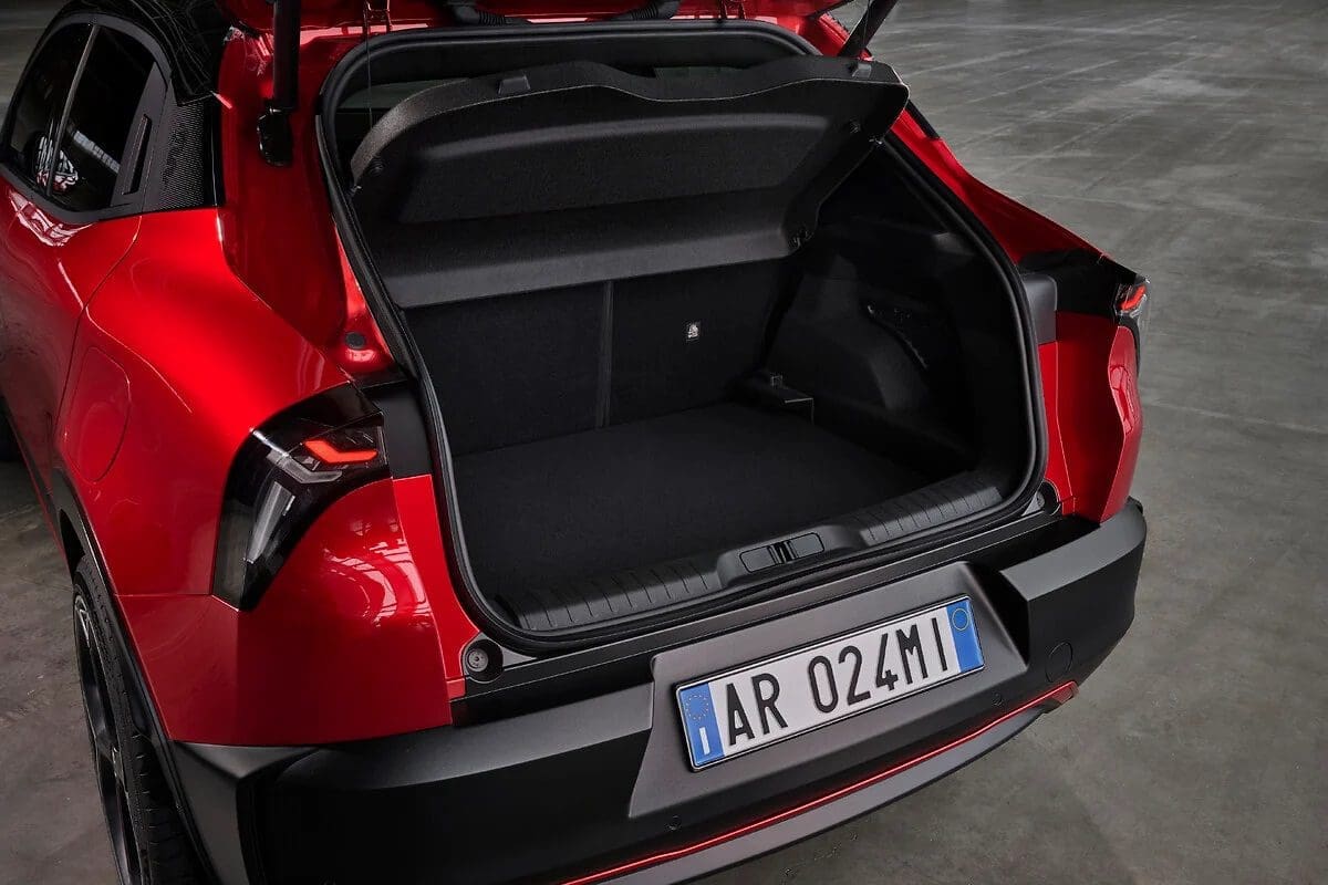 Alfa Romeo Milano 2024