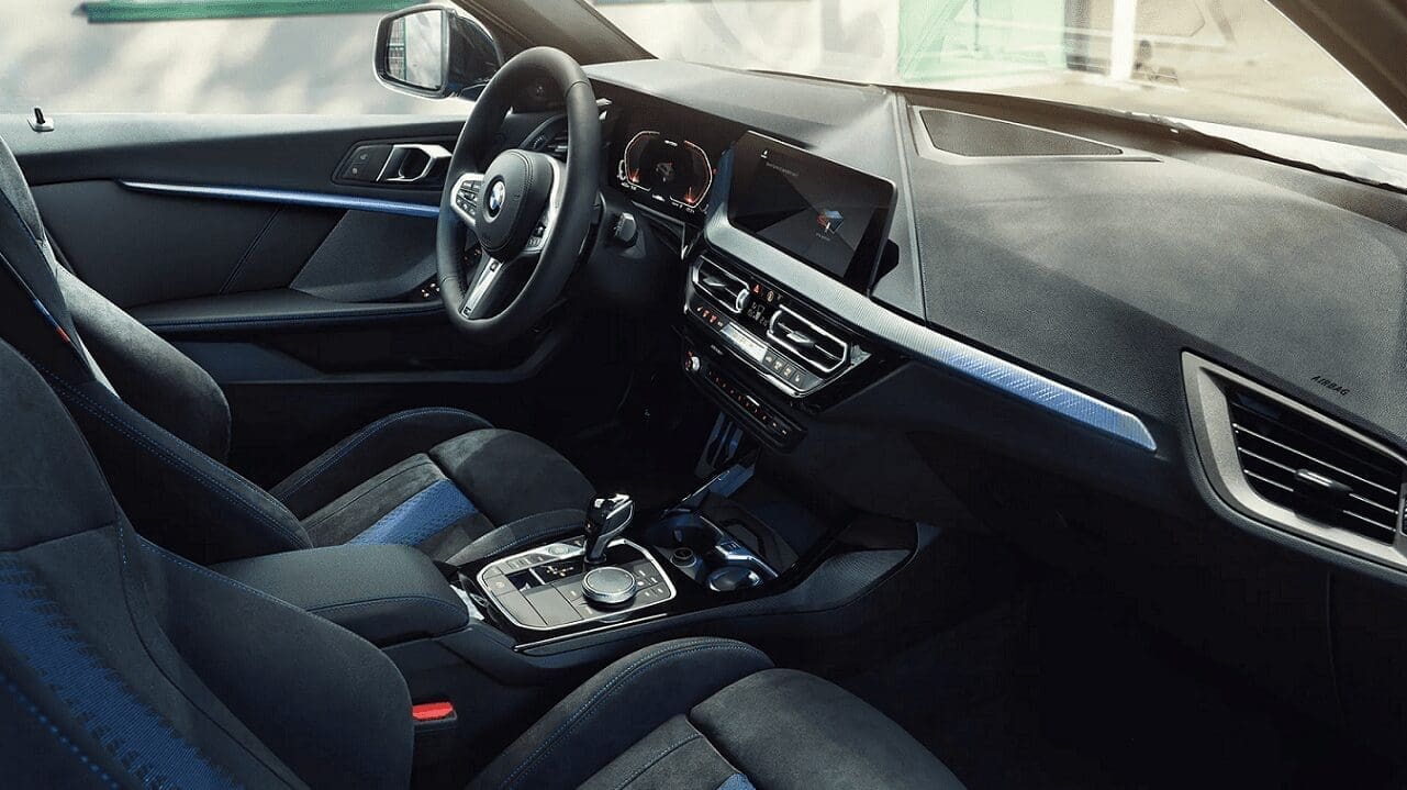 BMW serii 1 2023 wnętrze