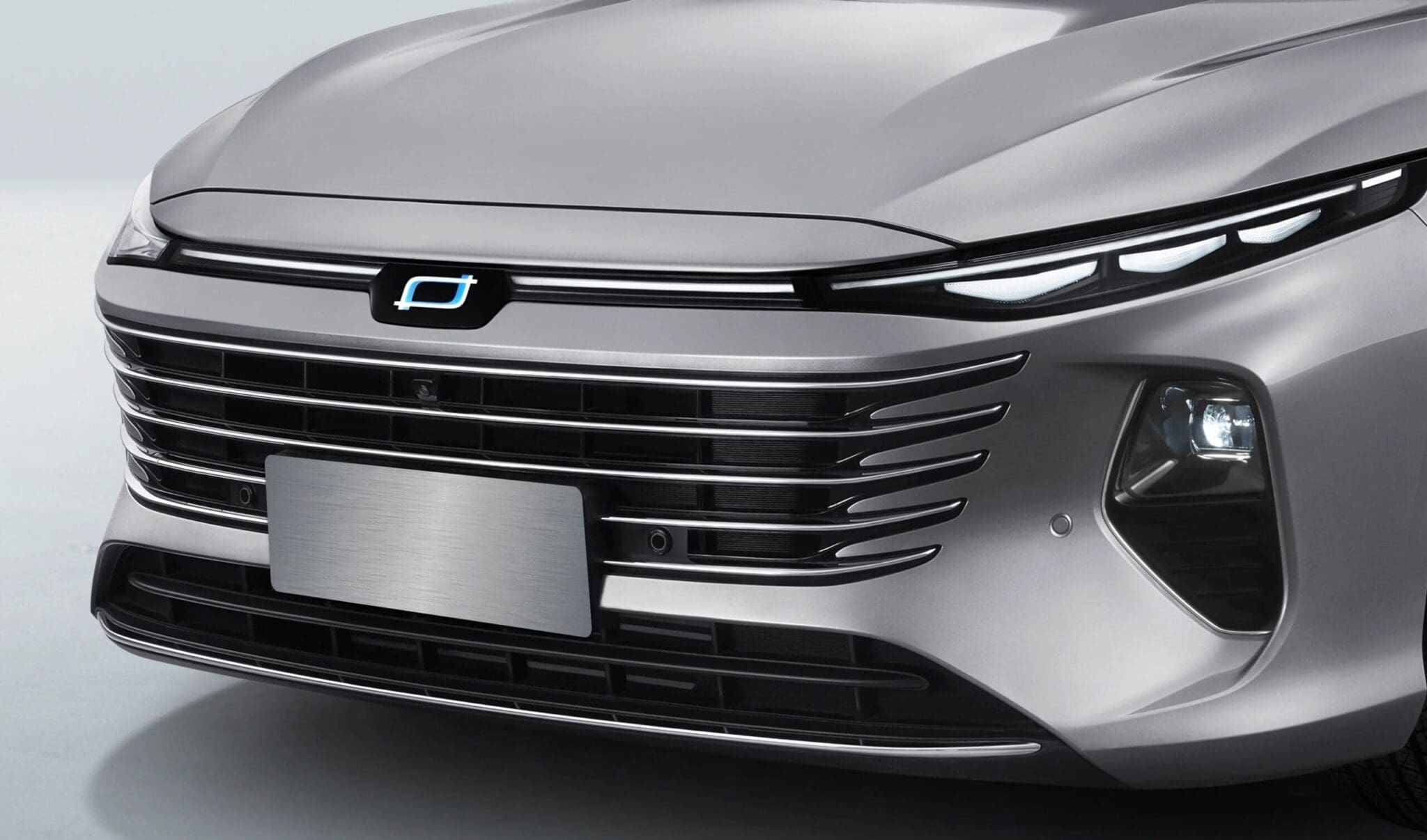 Nowa chińska marka Bestune wchodzi do Polski! Trzy modele, SUV Bestune T77 Pro i T90, oraz liftback Bestune B70