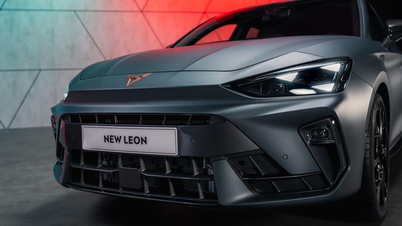 Nowa Cupra Leon 2024. Nowoczesna sylwetka i ponad 300 KM mocy