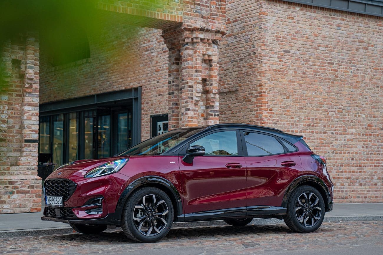 Ford Puma Vivid Ruby Edition 2023. Przyciągający wygląd i bogate wyposażenie
