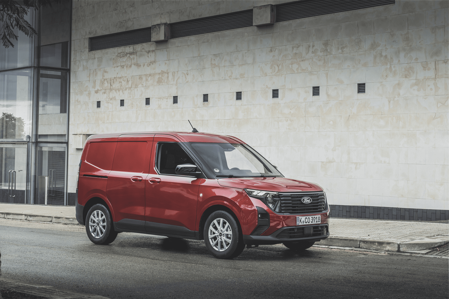 Ford Transit Courier 2024