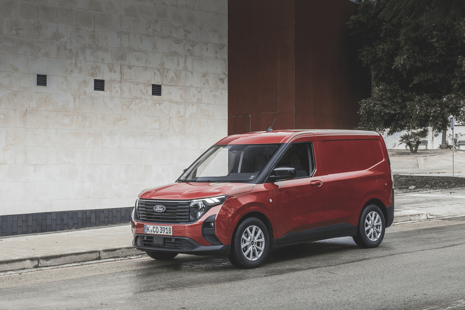 Ford Transit Courier 2024