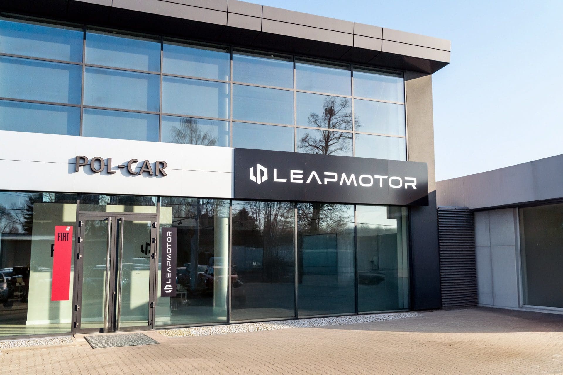 Rusza sprzedaż samochodów Leapmotor. Leapmotor T03 i C10 wkraczają na polski rynek – cennik