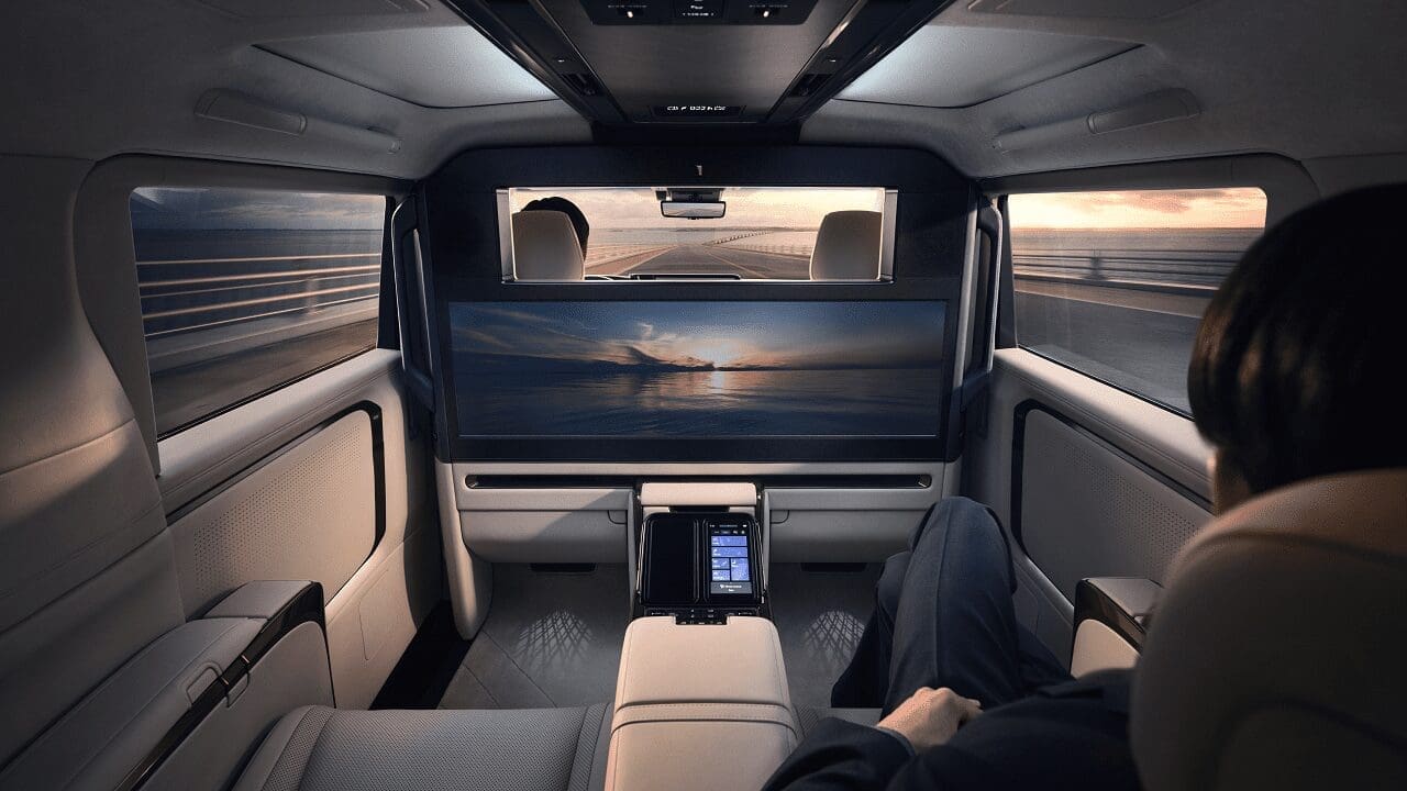 Lexus LM 2 wnętrze