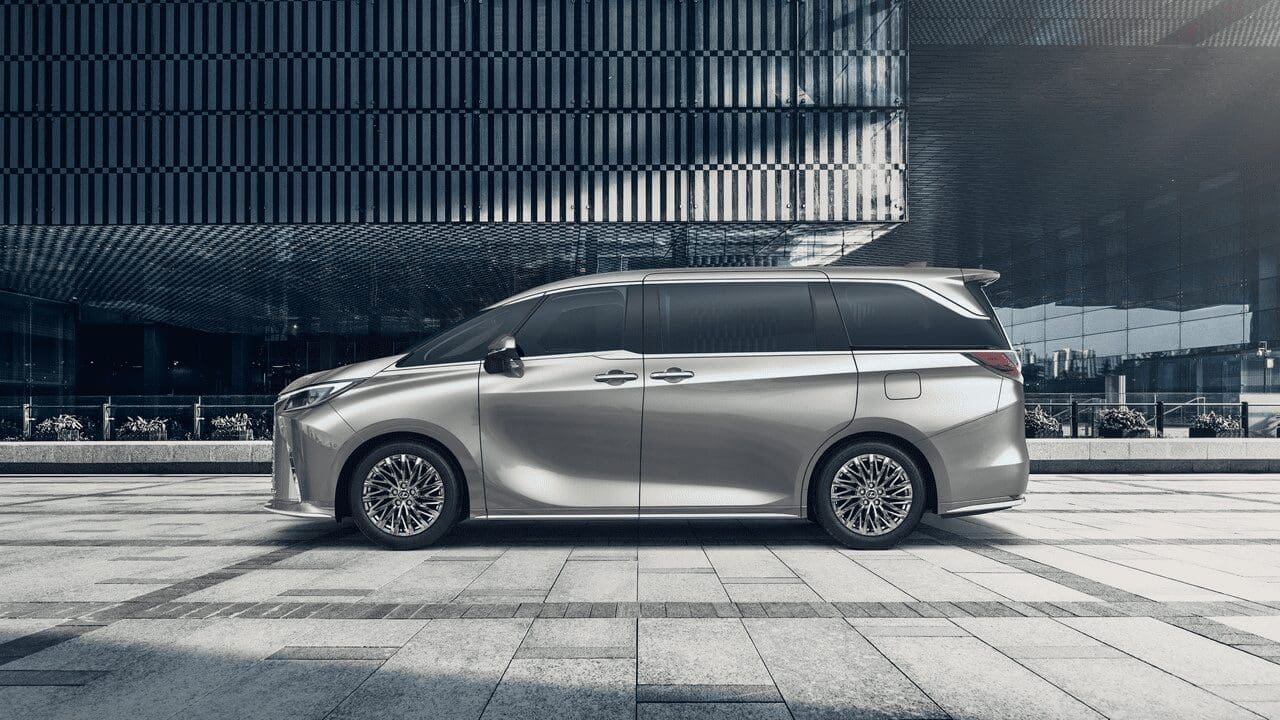 Lexus LM – dwie wersje w polskim cenniku