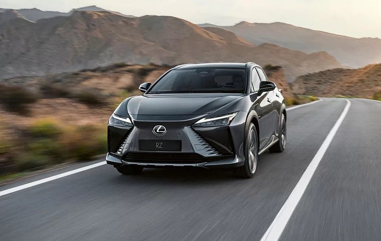 Lexus RZ 300e. Elektryczna nowość w wersji Prestige – cennik