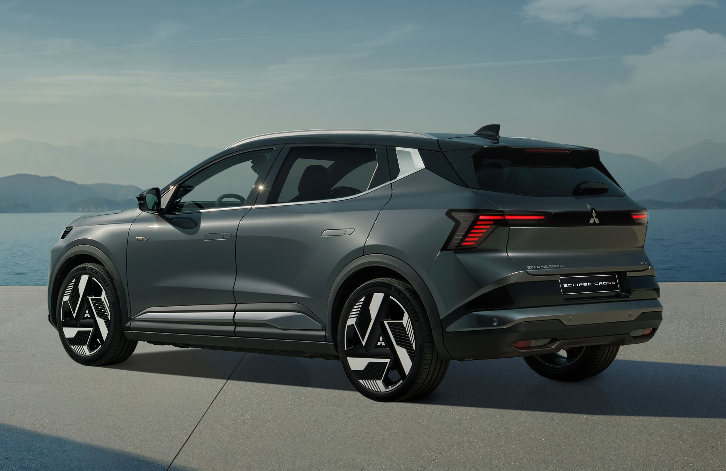 Zupełnie nowe linie Mitsubishi Eclipse