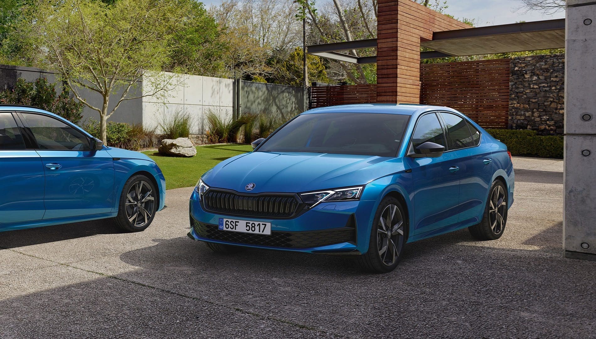 Nowa Skoda Superb Sportline. Sportowy charakter i elegancja poziomu wyposażenia sięgającego lat 90-tych
