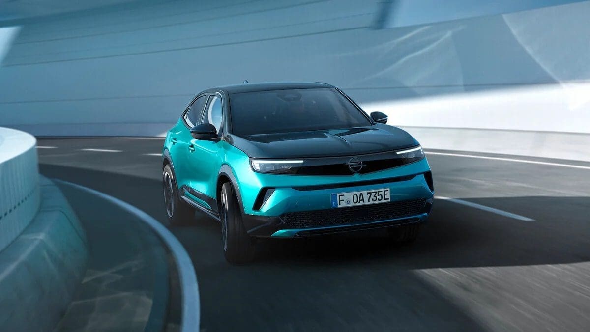 Nowy Opel Mokka 2025. Kompaktowy SUV z charakterem zarówno elektryczny jak i hybryda