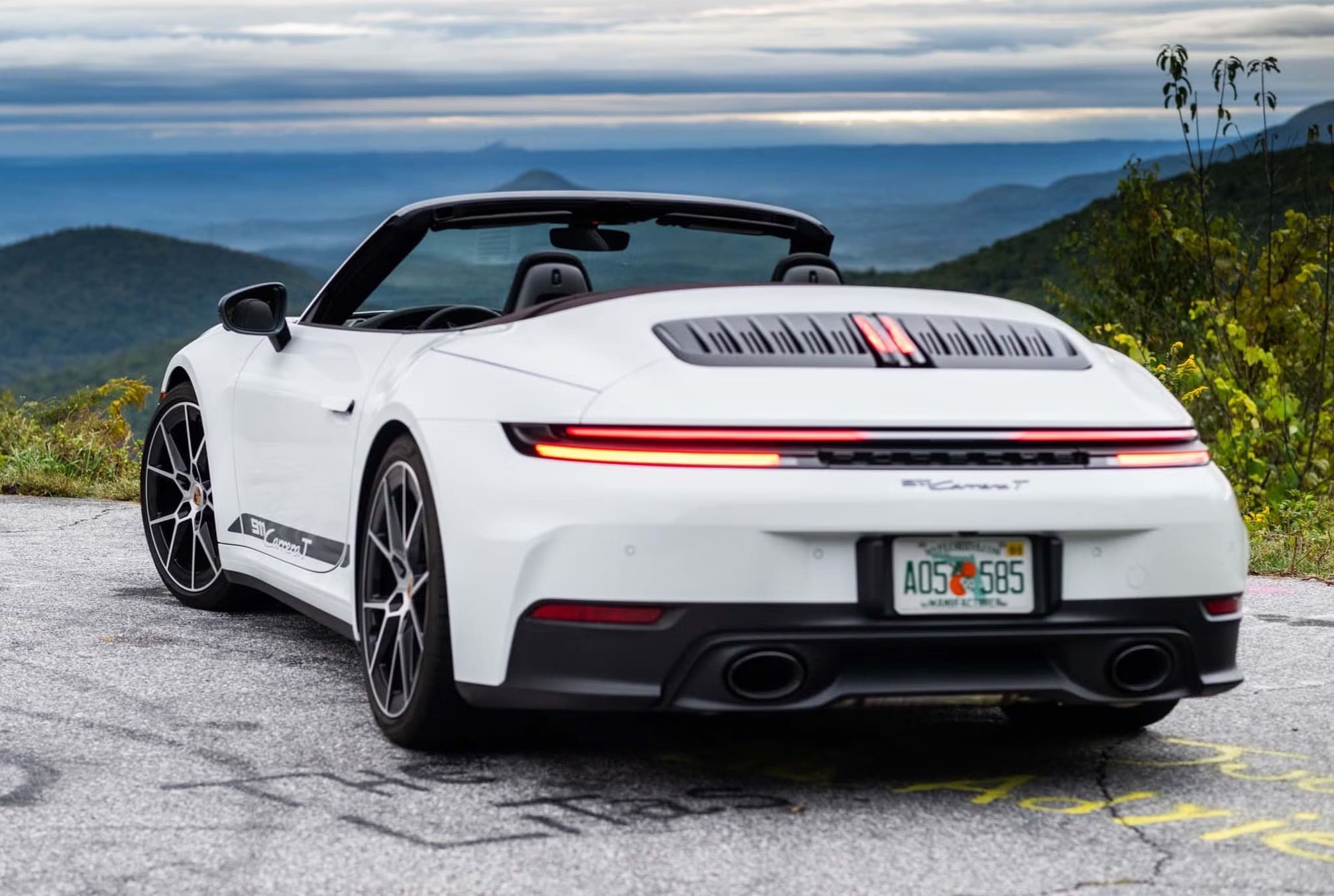 Porsche 911 Carrera T Cabriolet 2026 i manualna skrzynia biegów