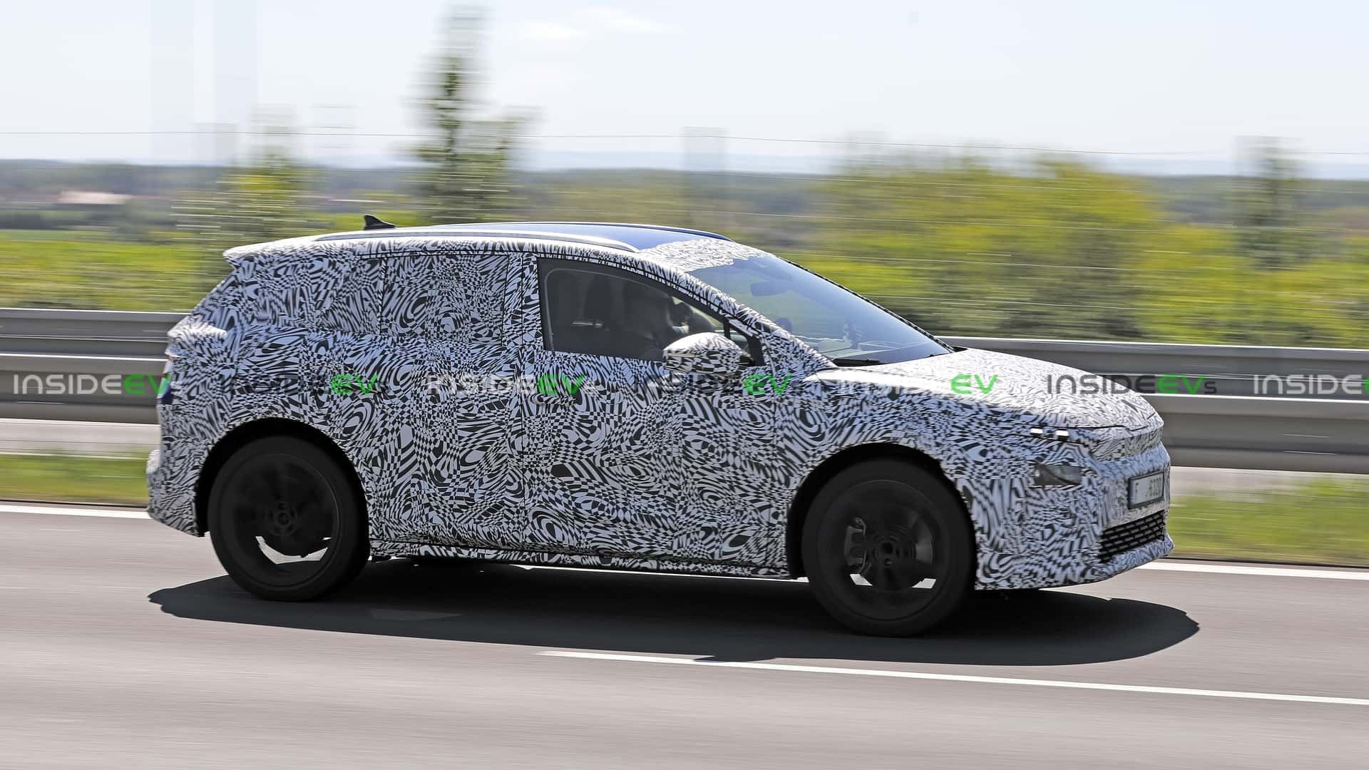 Nowa Skoda Elroq 2025. Elektryczny SUV od Skody jeszcze w tym roku