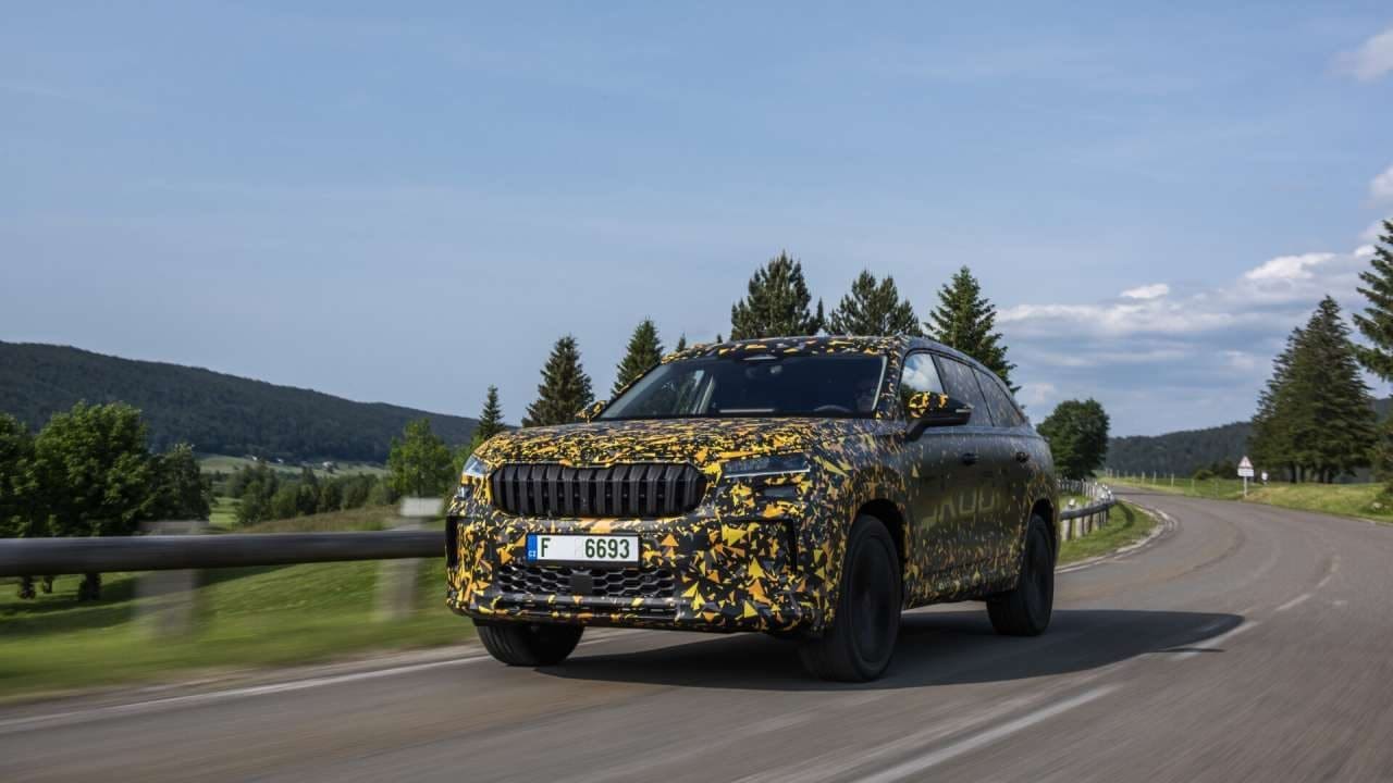 Nowa Skoda Kodiaq 2024. plug-in i Sterowanie telefonem