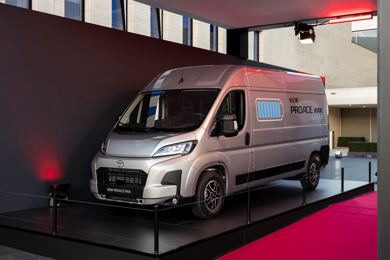 Toyota bez silników spalinowych do 2024 roku