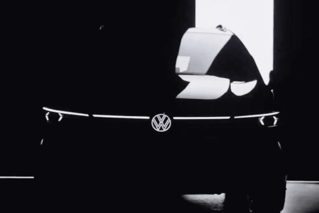 Volkswagen Golf 8 generacji już niebawem. Pierwsze oficjalne zdjęcie