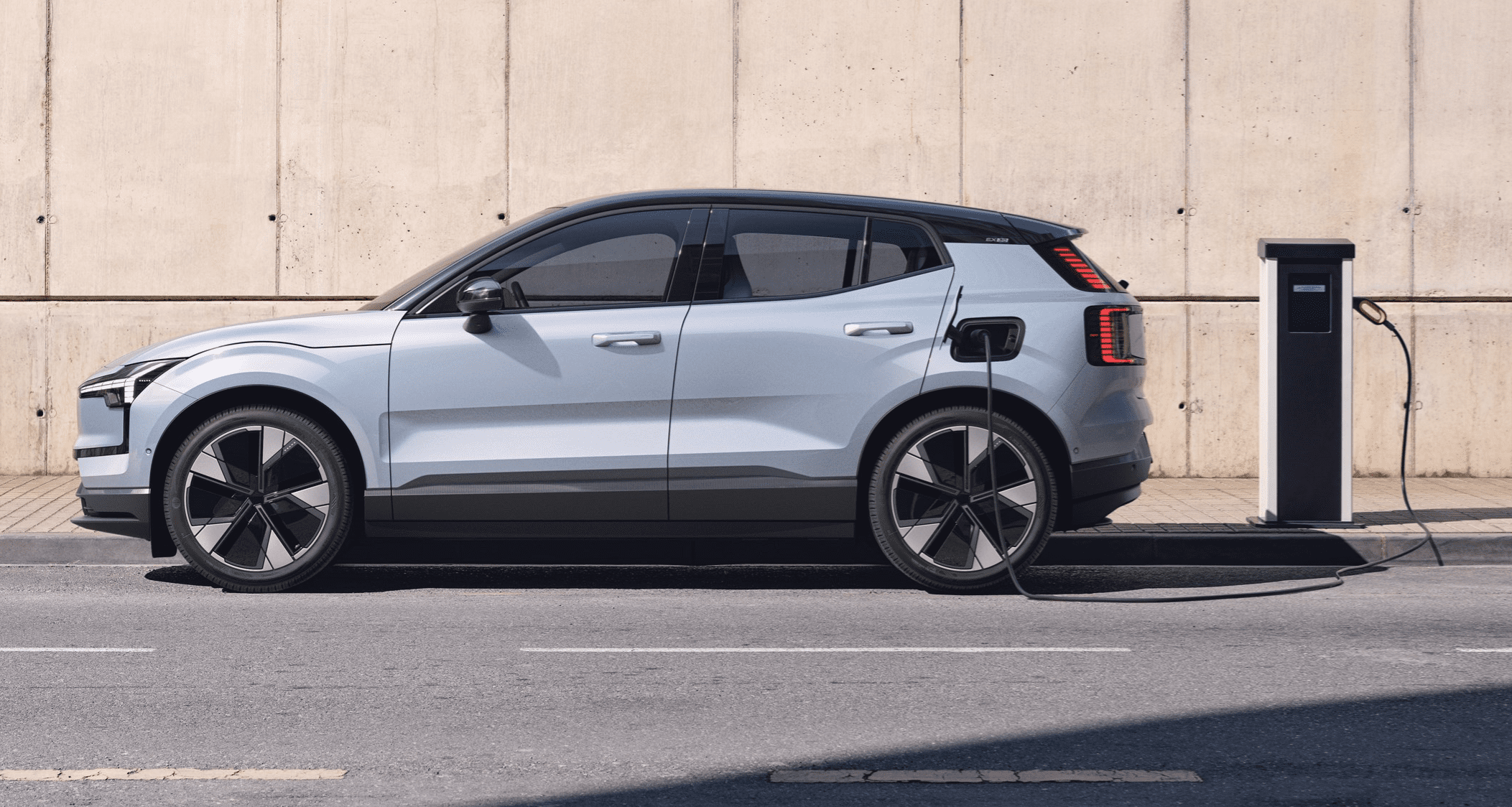 Duże zainteresowanie Volvo EX30. Szwedzi zwiększają produkcję