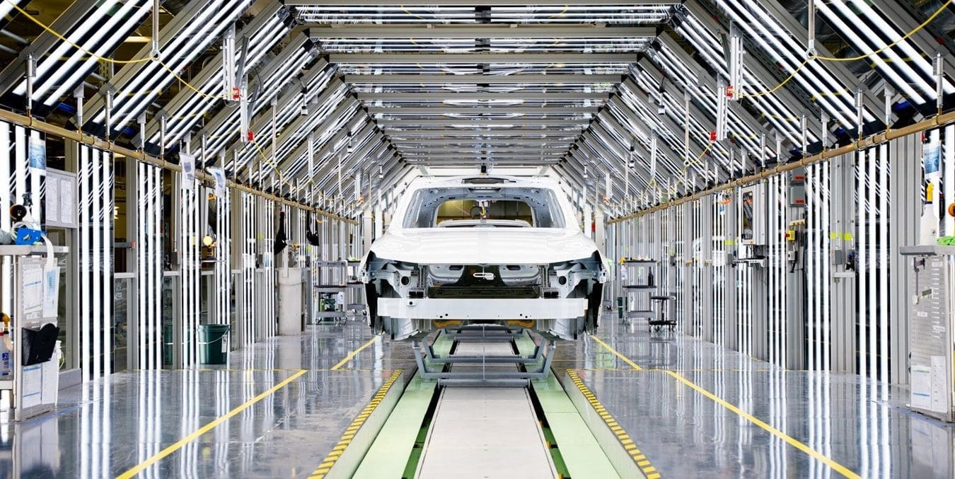 Volvo EX90. Elektryczny SUV, którego w końcu rozpoczyna się produkcja