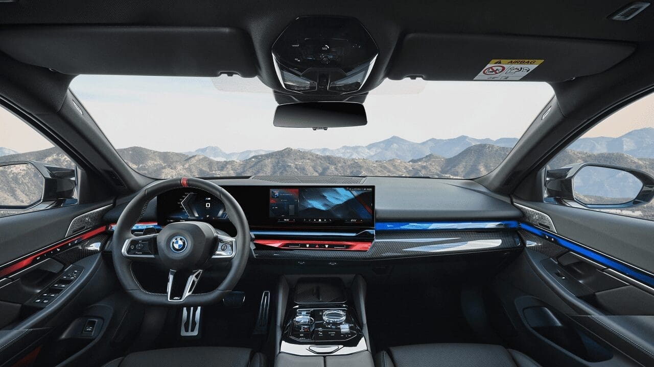 bmw 5 2023 wnętrze