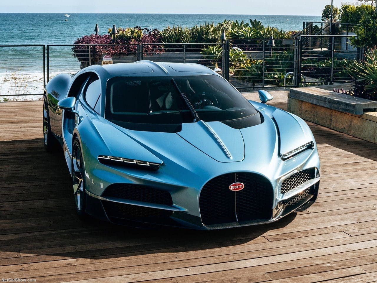 Bugatti Tourbillon 2026 z układem napędowym o mocy 1800 KM i luksusowym wnętrzem za 3,8 miliona euro