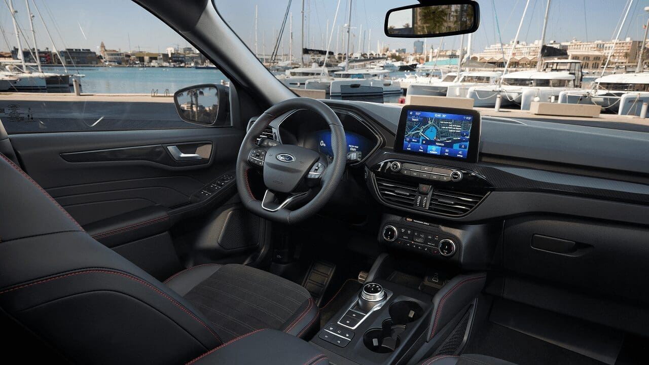 Ford Kuga Graphite Tech Edition wnętrze