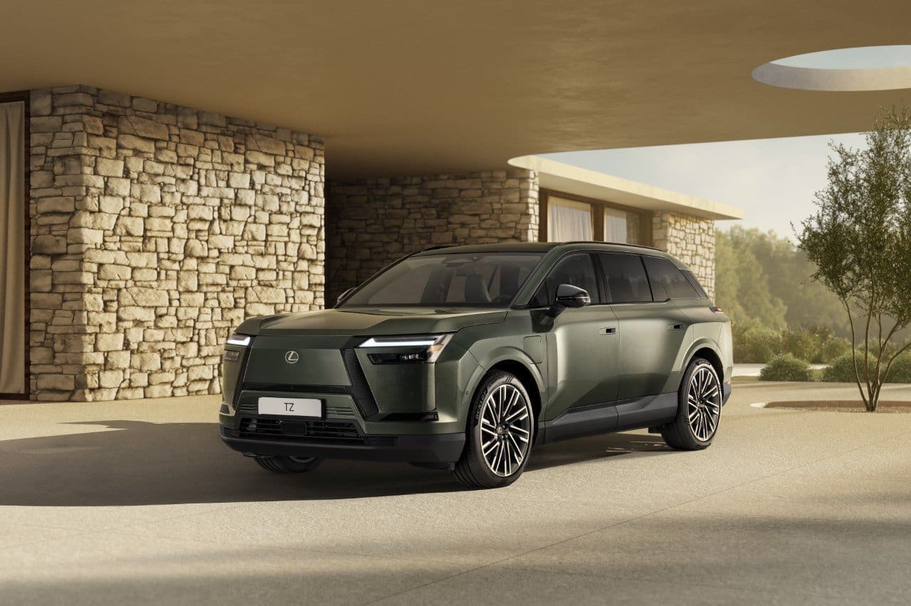 Lexus TZ zadebiutował oficjalnie. Elektryczny SUV premium oferuje sześć miejsc, ogromny dach i zasięg do 530 km.