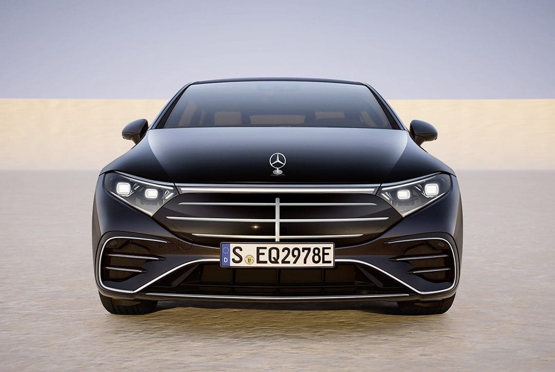 Mercedes EQS 2024 z jeszcze większym zasięgiem. Aktualizacja wyglądu i wyposażenia