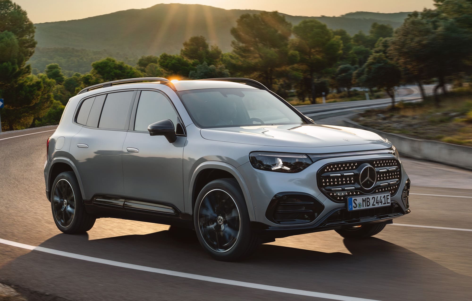 Nowy Mercedes GLB 2026. Rodzinny tytan w elektrycznym wydaniu
