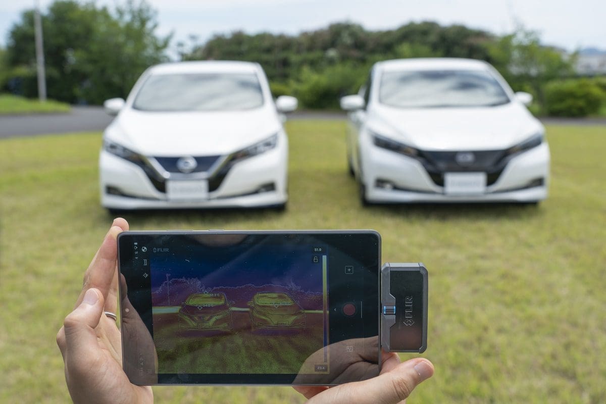 Nissan wprowadza innowacyjny lakier samochodowy, który pomaga obniżyć temperaturę w kabinie i zmniejsza zużycie energii