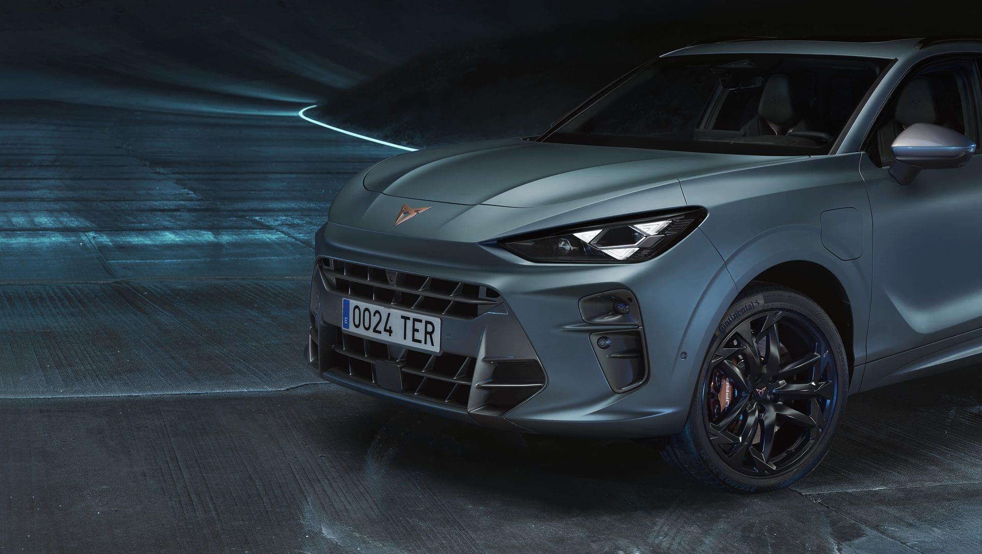 Nowa CUPRA Terramar 2025. Napęd ehybrid i nowoczesne wyposażenie. Tak wygląda sportowy SUV przyszłości