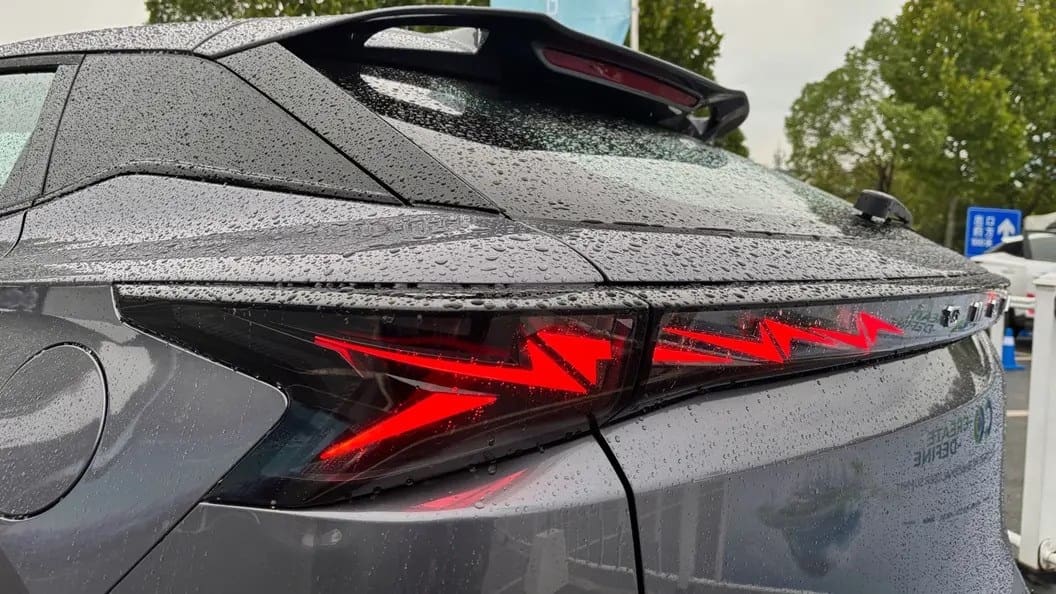 Nowa Omoda 5 2026 po zmianach. Debiut już niedługo
