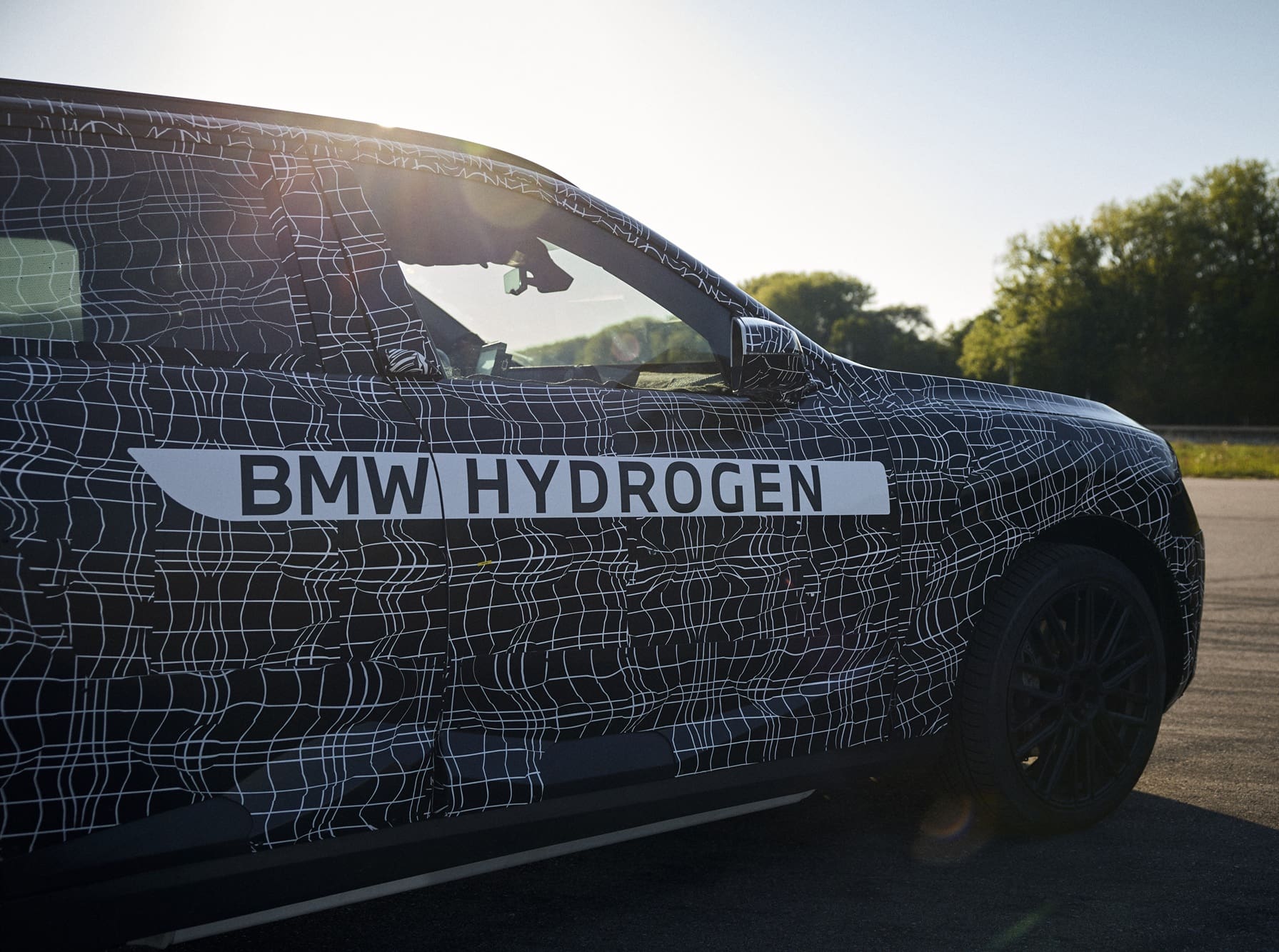 Nowe BMW X5. Jedna legenda, ale pięć serc. Każdy wybierze napęd dla siebie