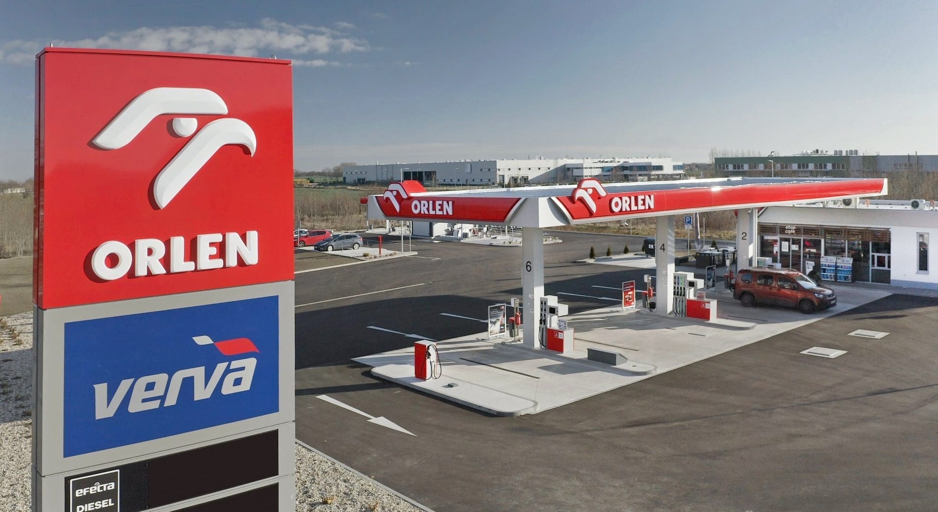 Cena ropy naftowej to 75 dolarów, a ceny paliw w Polsce? Co czeka kierowców w nowym roku?