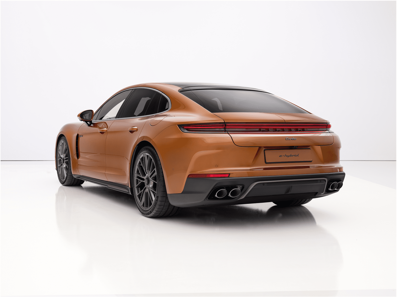 porsche panamera 2024