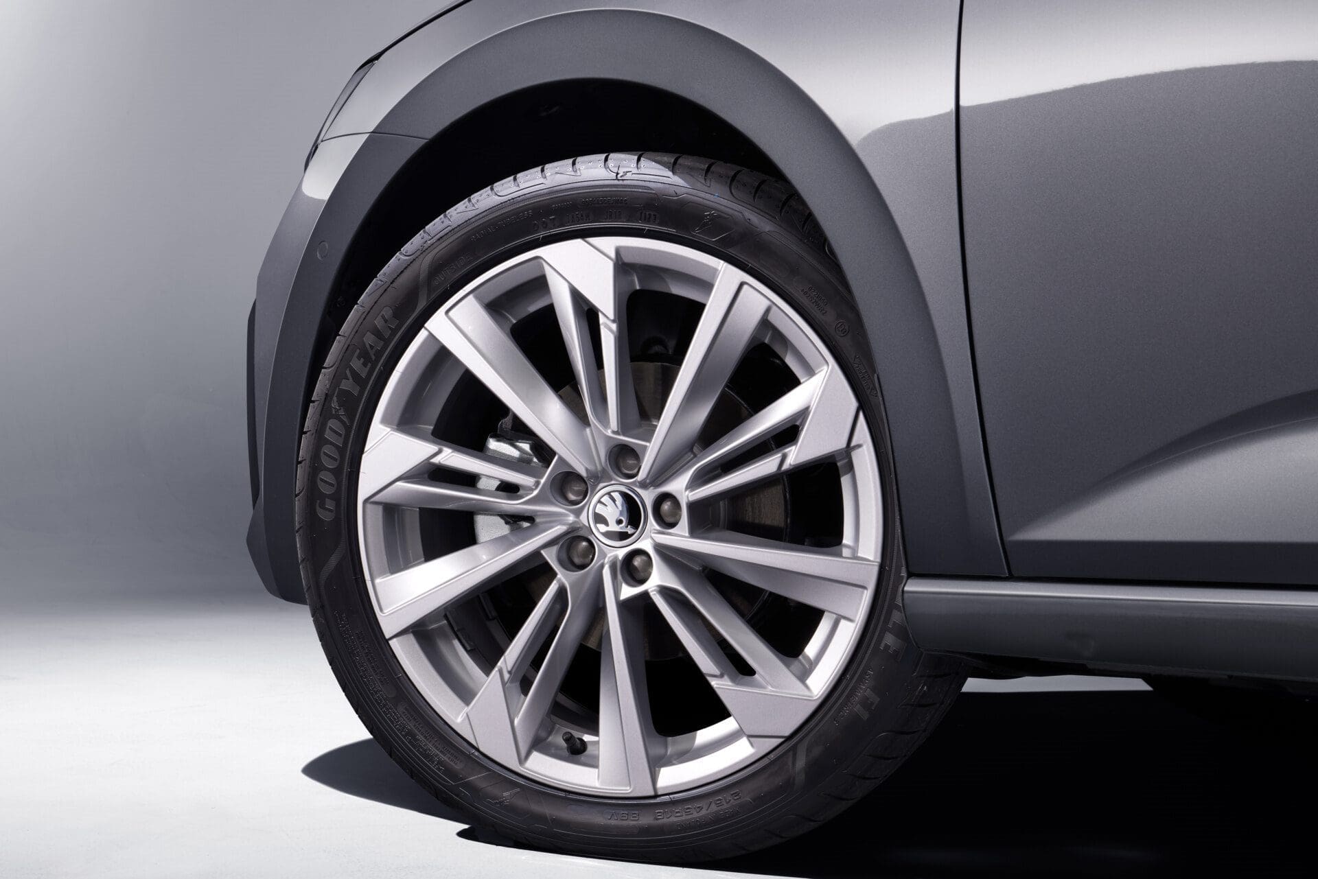 Nowa Skoda Scala 2024. Zmiany opisane przez projektanta Skoda Design