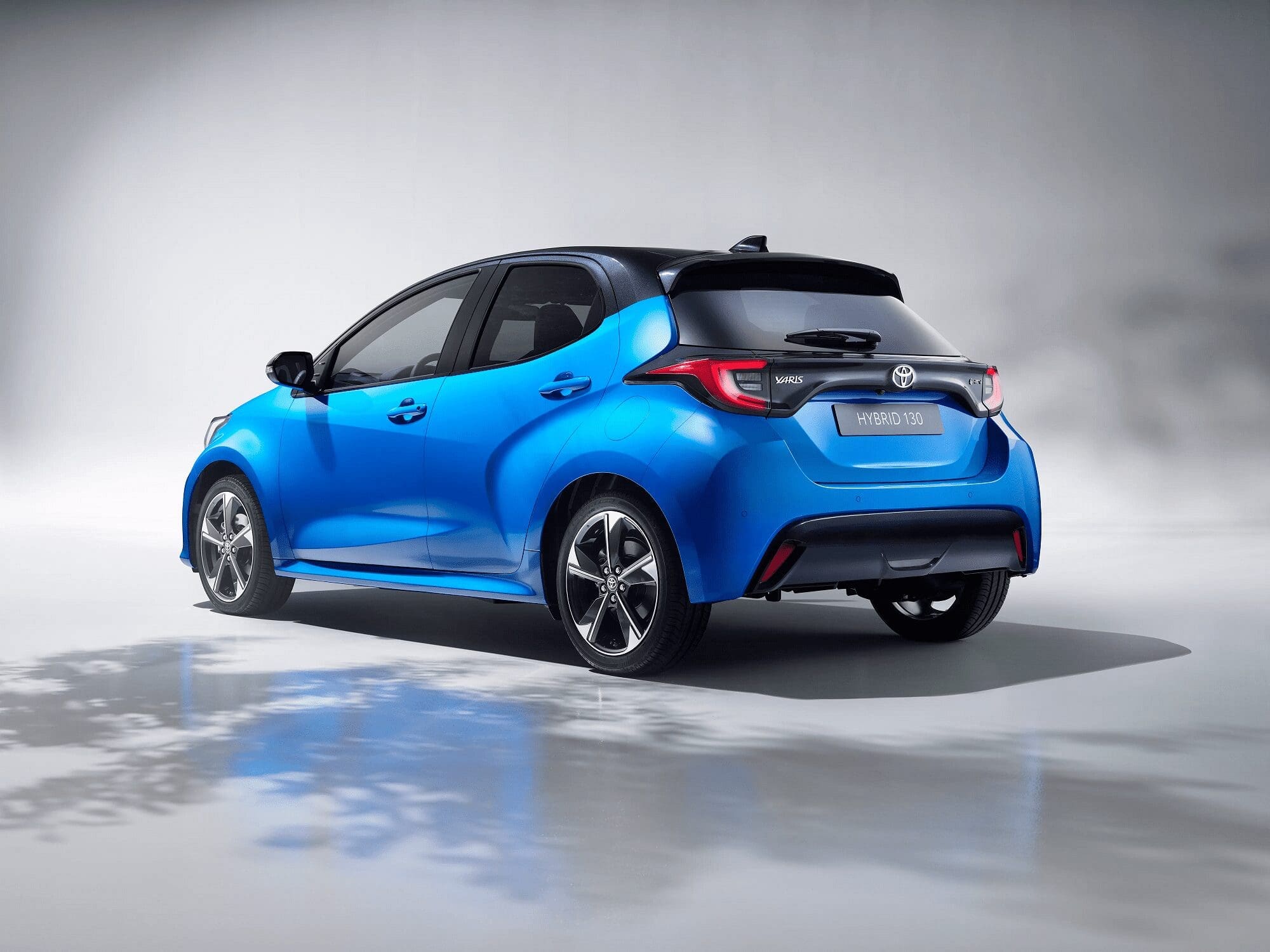 toyota yaris hybrid 2023
