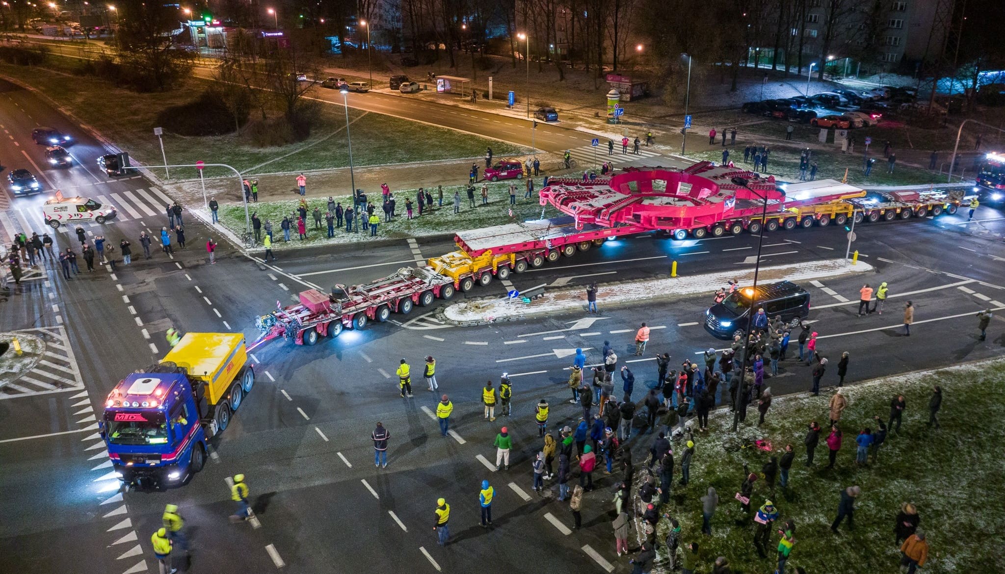 Transport nienormatywny w Polsce powyżej 40 ton, czyli giganci na asfalcie