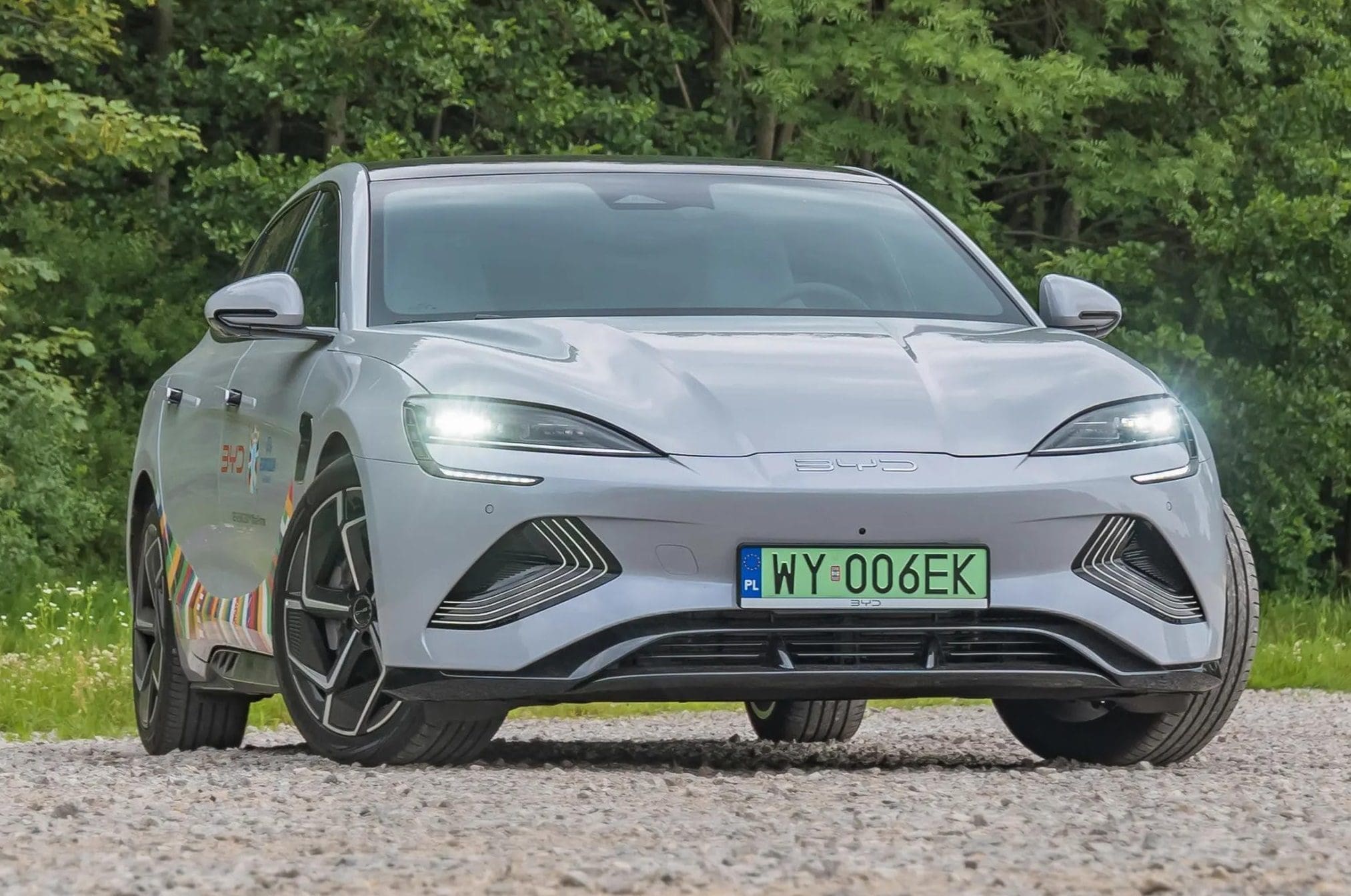chińskie hybrydowe auta plug-in