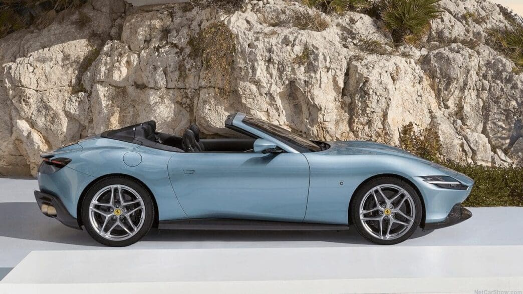 Ferrari Roma Spider
