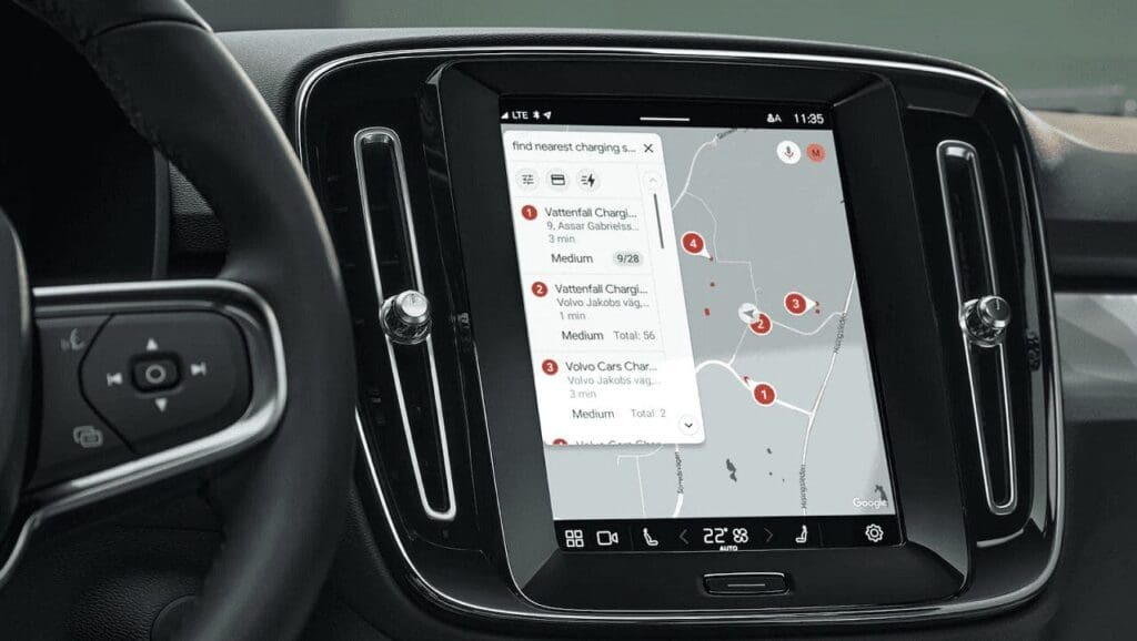 Volvo Recharge XC40 2022 konsola