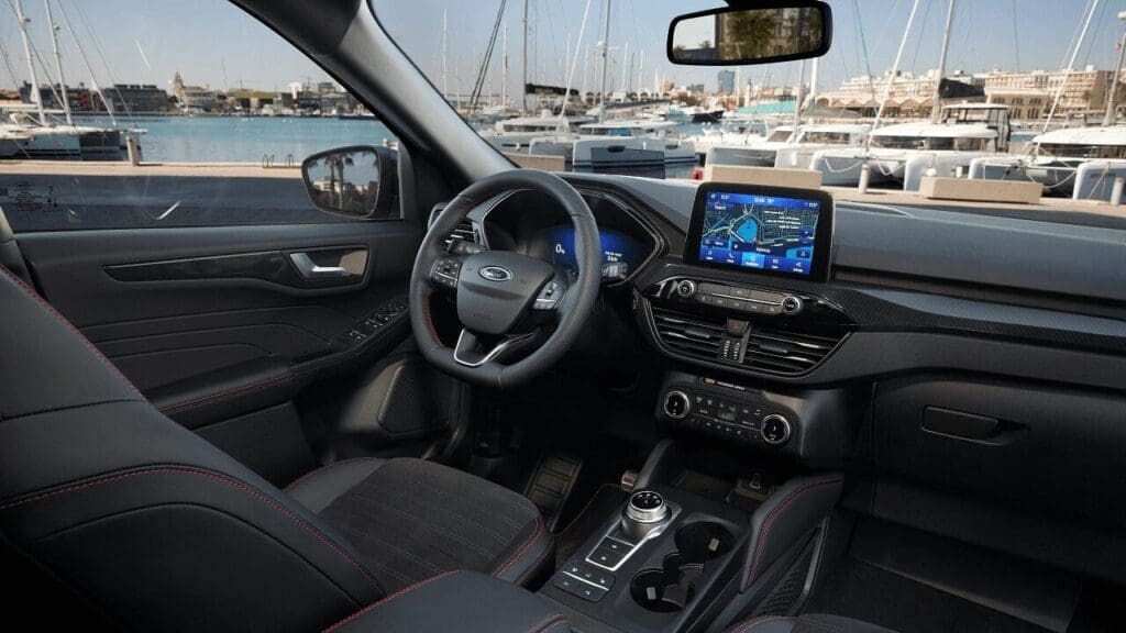 Ford Kuga Graphite Tech Edition wnętrze