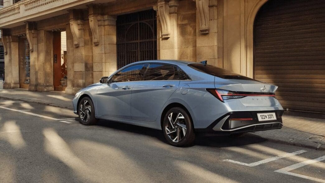 hyundai elantra 2023