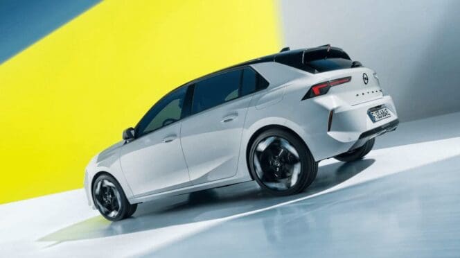 Opel Astra GSe 2023