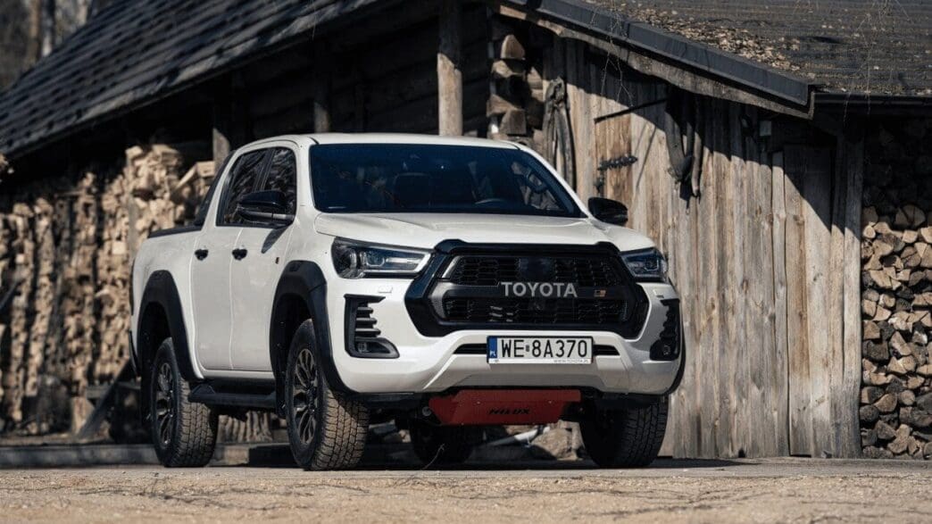 toyota hilux 2023
