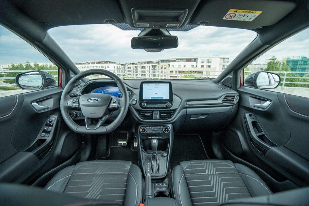 Ford Puma Vivid Ruby Edition