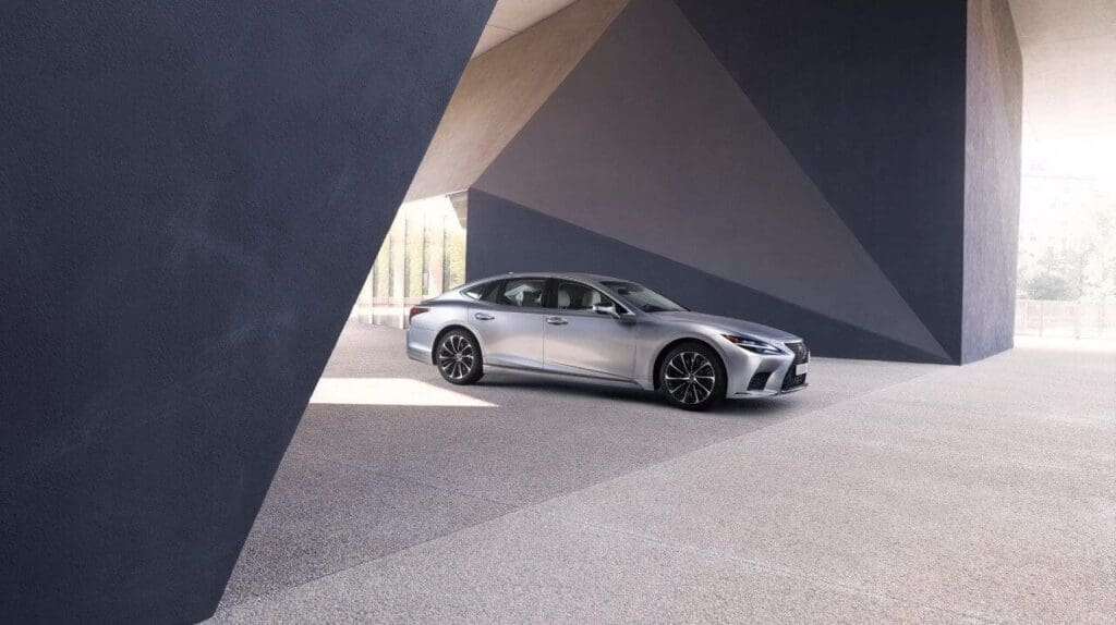 Lexus LS 2024