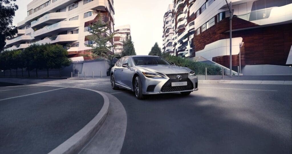 Lexus LS 2024