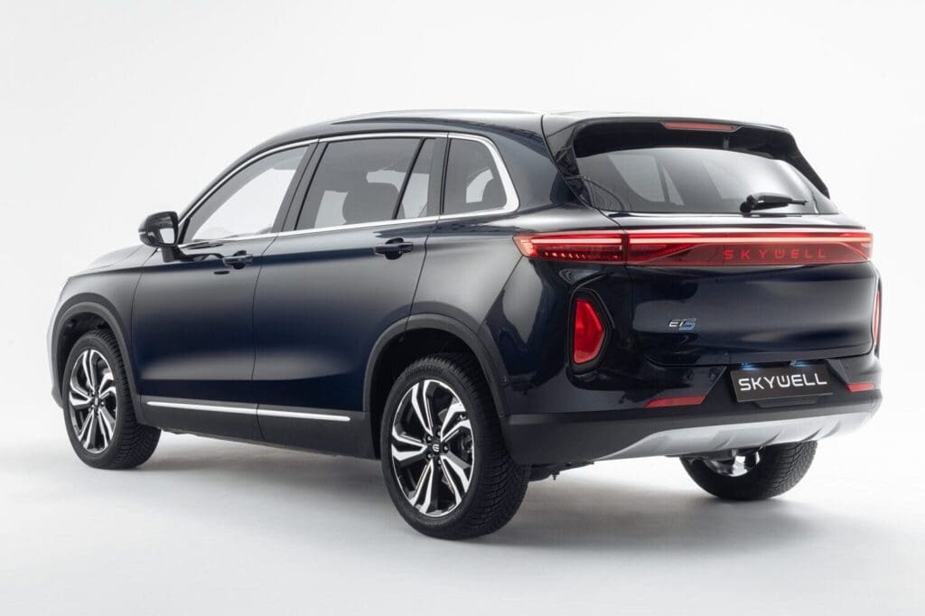 Skywell ET5 chińskie marki auta